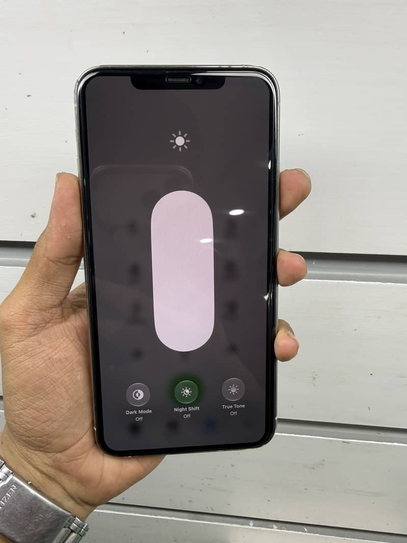 Apple iPhone 11 Pro Max 6