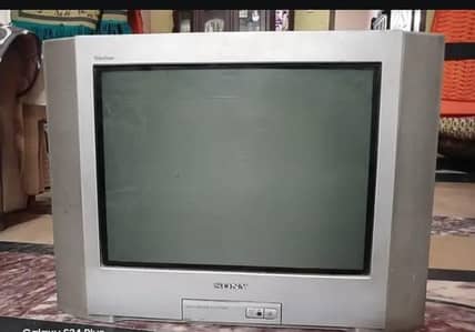 SONY WEGA TRINTRON 21 INCH