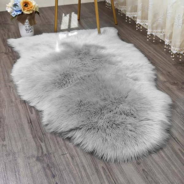 Pack of 2 Faux Sheepskin Rugs 2 ft x 3 ft – Soft White Floor Mats