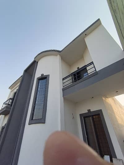 13 Marla duble storey house is available for sale in medical Town Lahore jati umrha road bank lon available