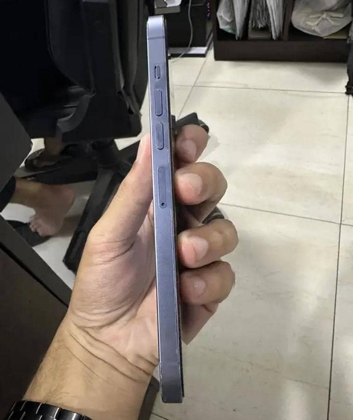 Apple iPhone 13 Pro Max 1