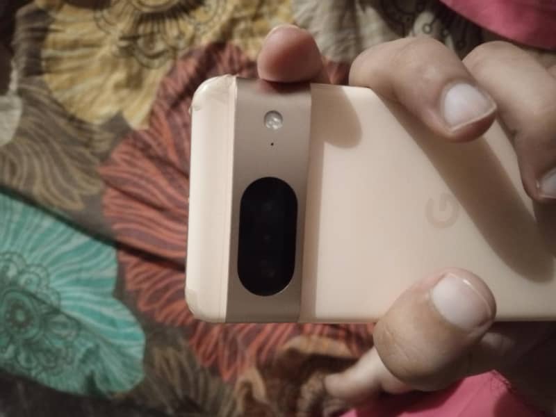 Google Pixel 8 1