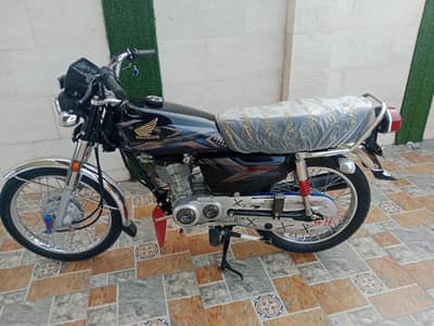 Honda 125 2025 model 10 by 10 condition for yourself