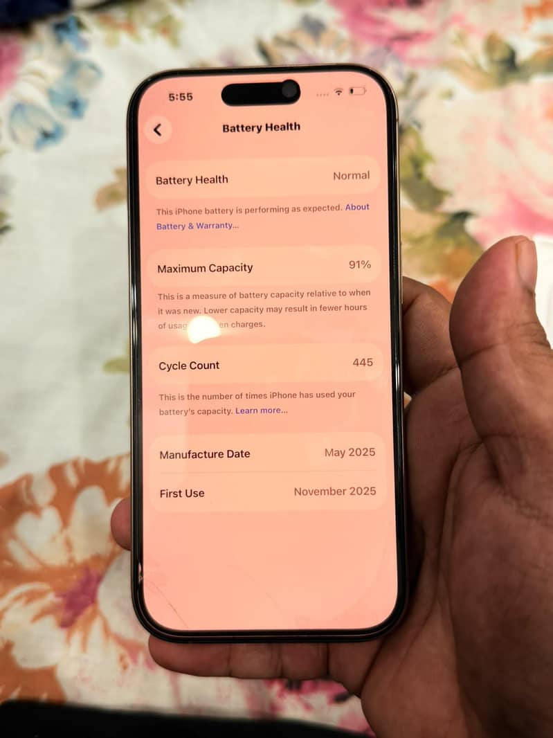 Apple iPhone 16 Pro 2