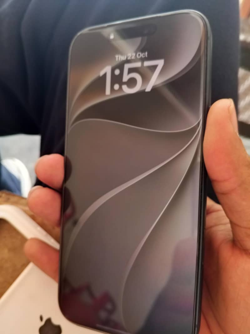Apple iPhone 17 Pro Max 2
