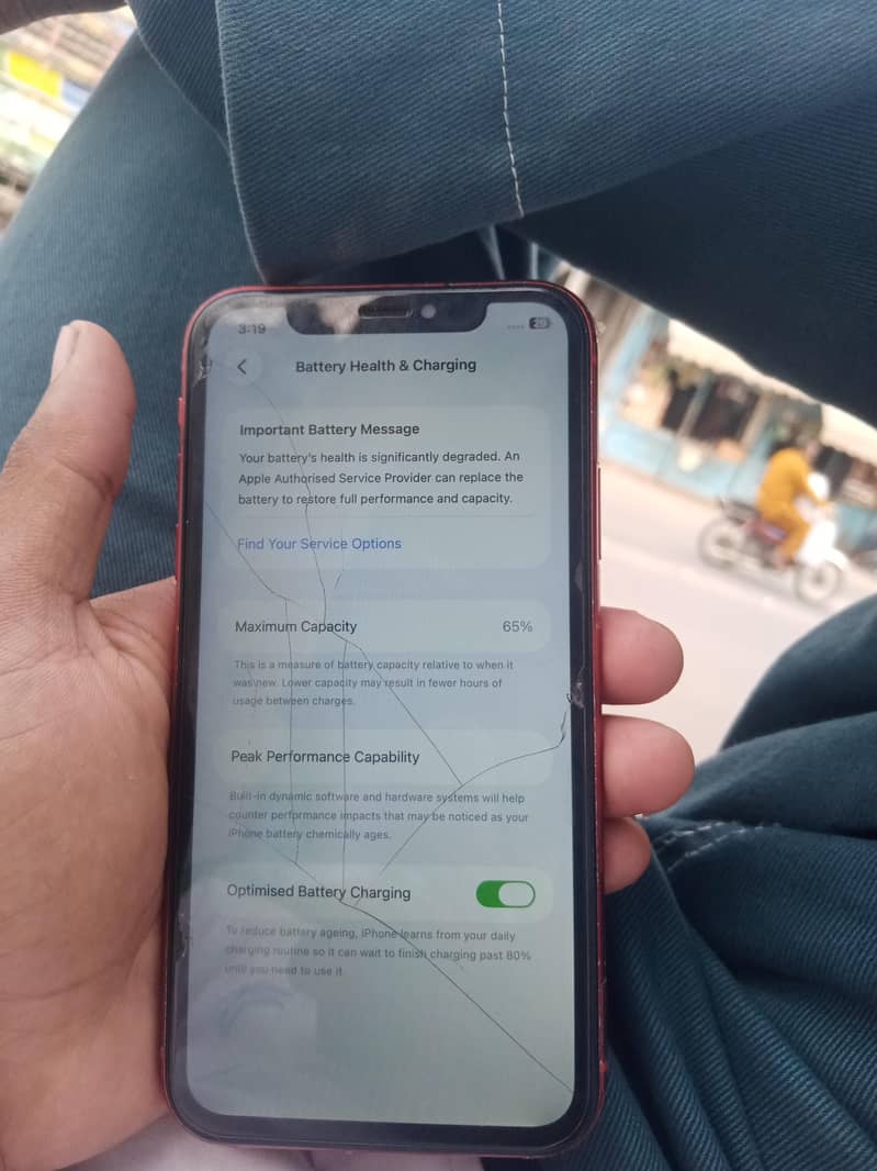 Apple iPhone 11 4