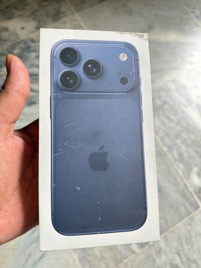 Apple iPhone 17 Pro jv