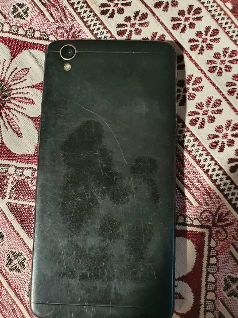 Oppo A37 1