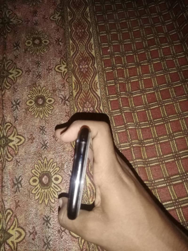 Apple iPhone 11 Pro 0