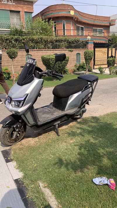 LVJU EV BIKE