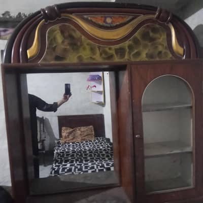showcase and dressing table