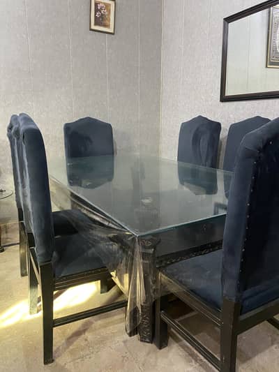 6 Seater’s Dining Table with Chair