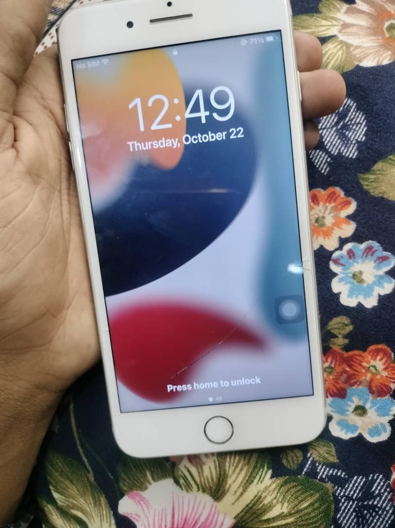 Apple iPhone 7 Plus 1