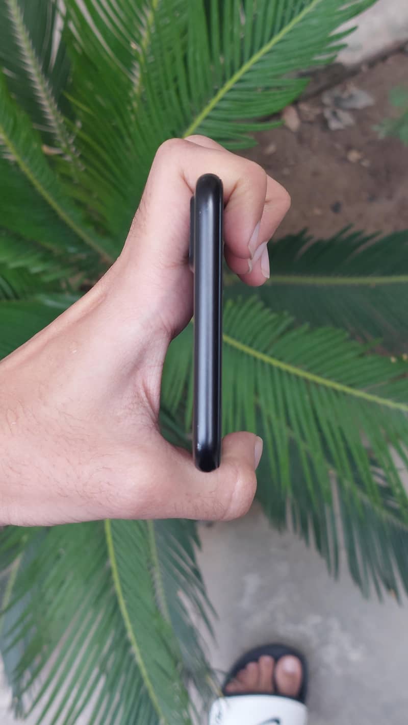 Apple iPhone 7 Plus 4