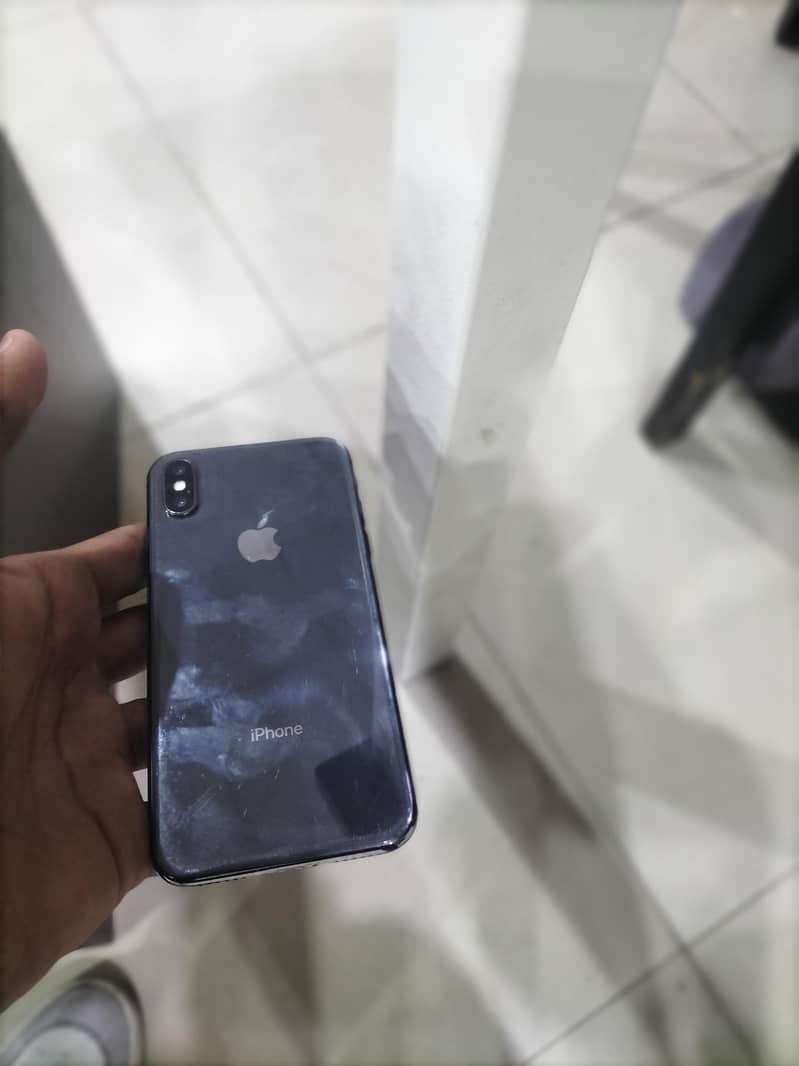 Apple iPhone X 3