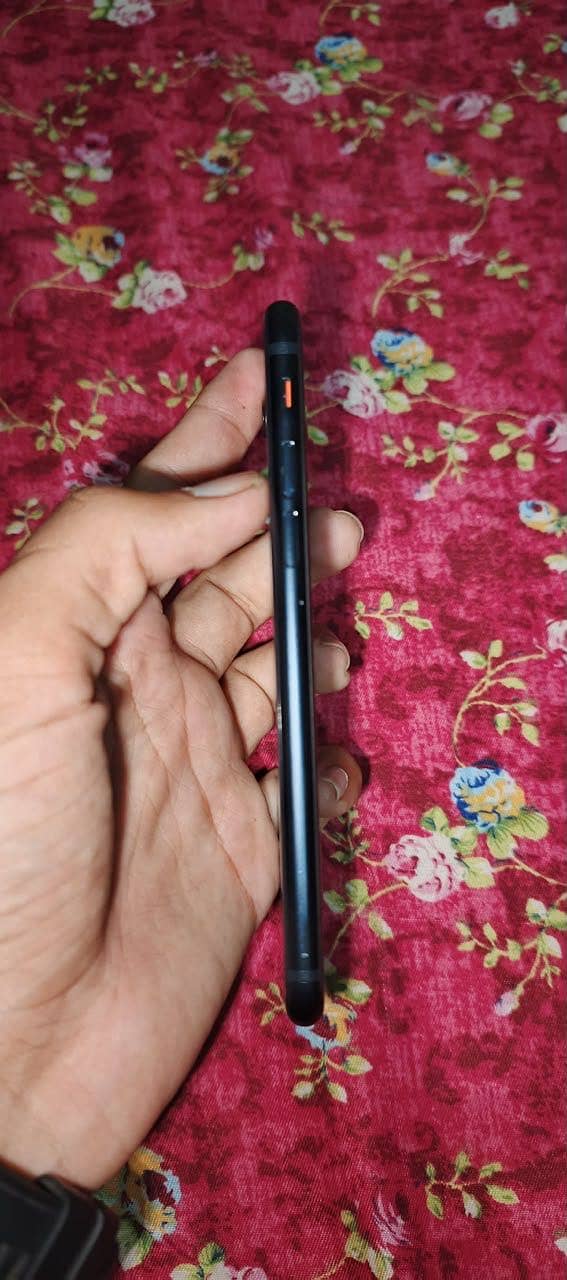 Apple iPhone SE 3