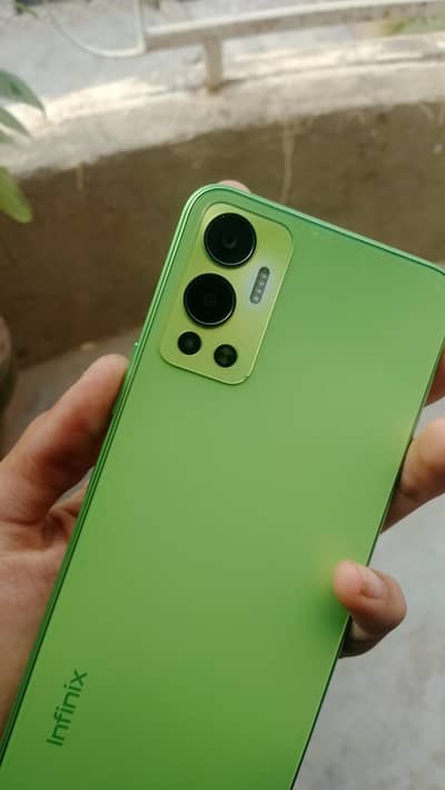 Infinix Hot 12