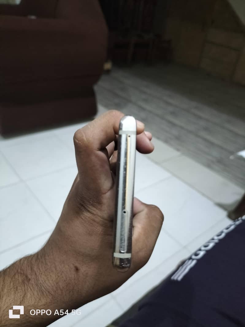 Samsung Mobile Note 8 5