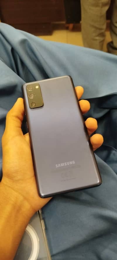 Samsung Mobile S20 FE