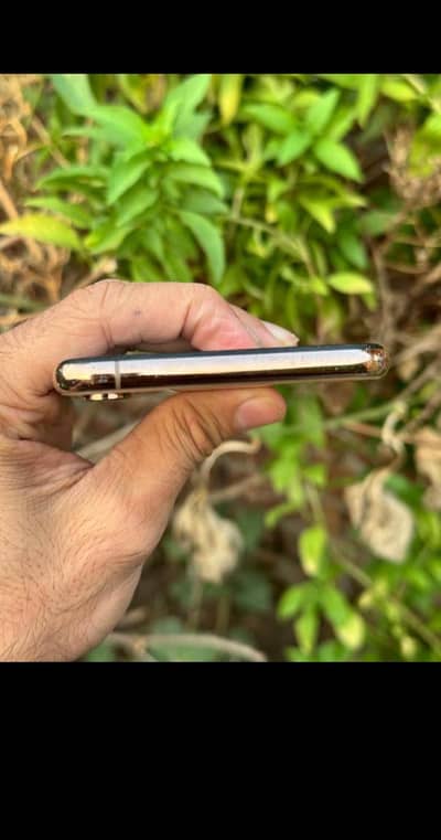iPhone XS