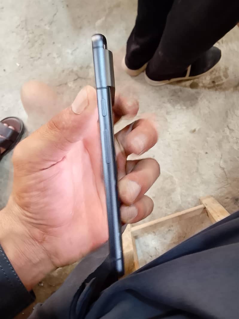 Google Pixel 8 2