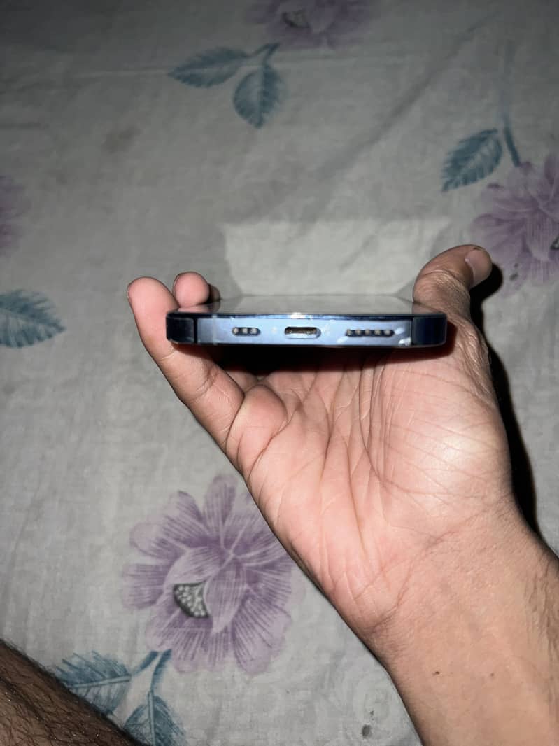 Apple iPhone 13 Pro 2