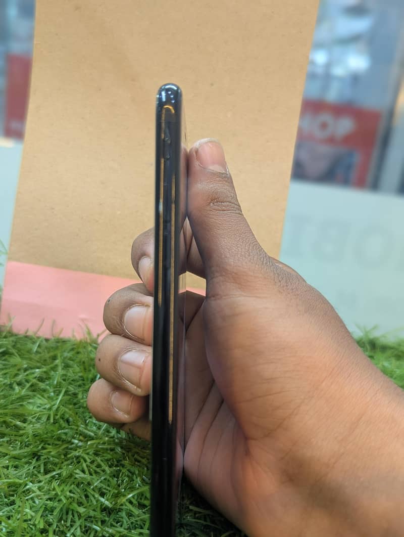 Apple iPhone 7 1
