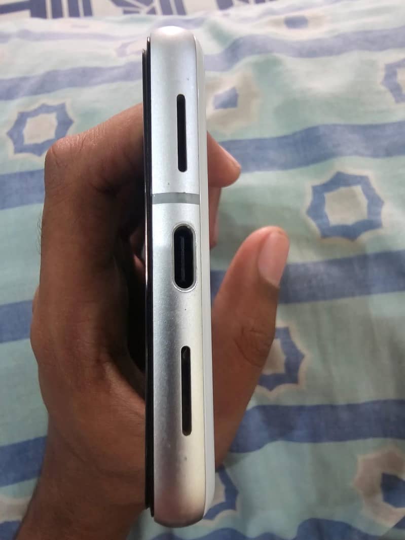 Google Pixel 7 3