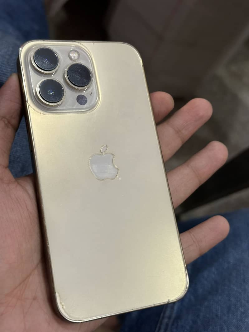 Apple iPhone 13 Pro 4
