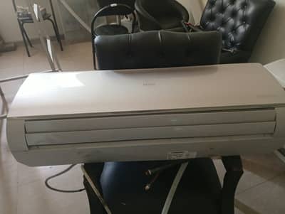 Dawlance/ Split Air Conditioner 1.5 Ton – Fully Functional, Wall-Mount