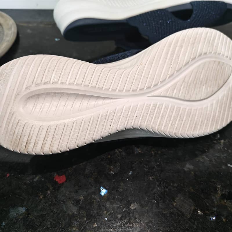 sketcher slipper 1