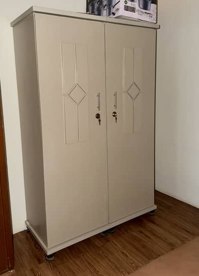 3 pc bed almira and dresser