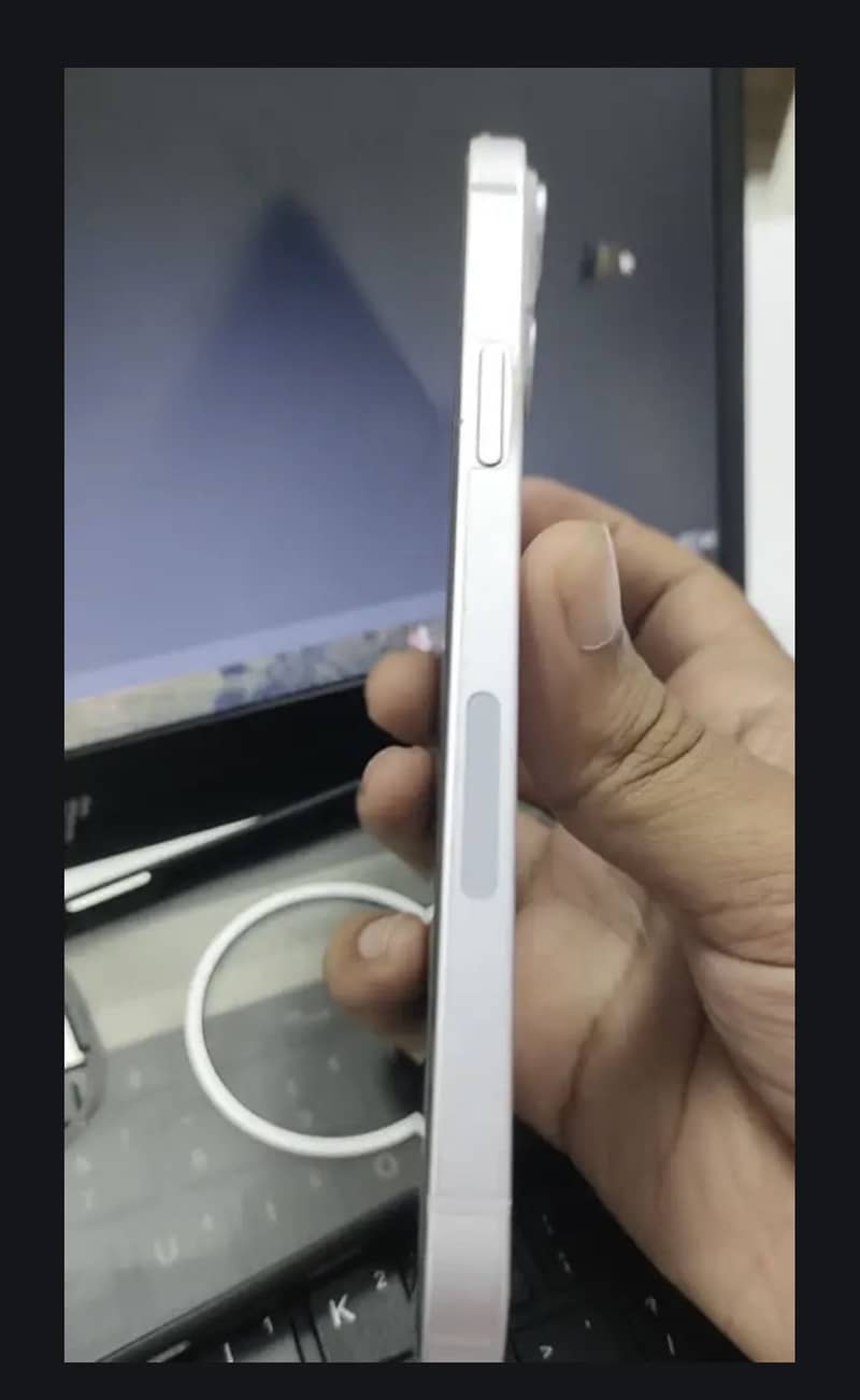 Apple iPhone 14 plus 3