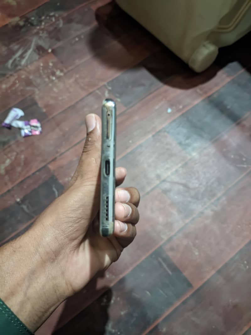 Tecno CAMON 40 Pro 4