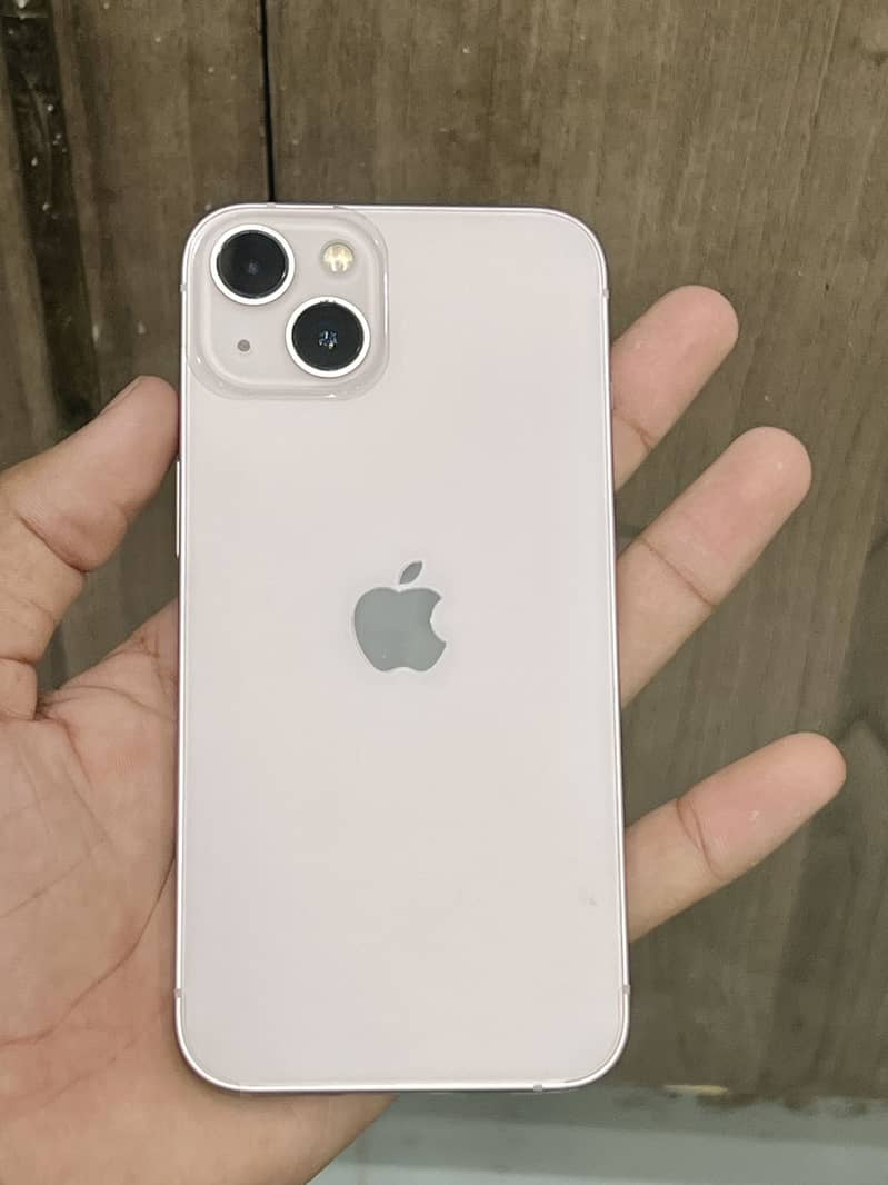 Apple iPhone 13 3
