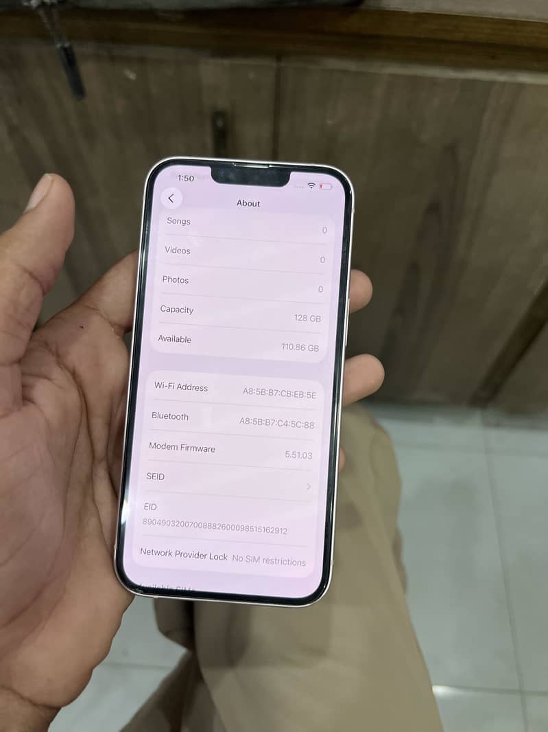 Apple iPhone 13 4