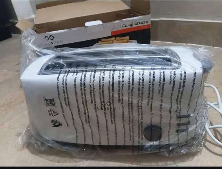 bread toaster 1