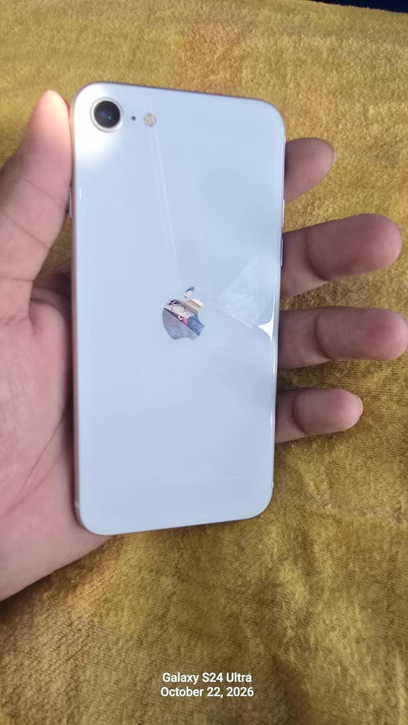 Apple iPhone SE 0