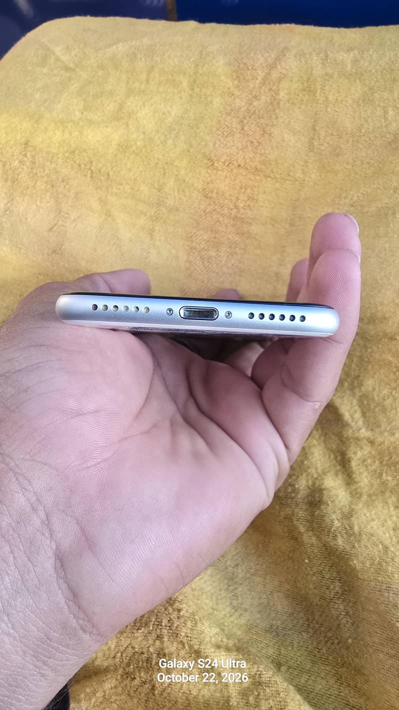 Apple iPhone SE 2