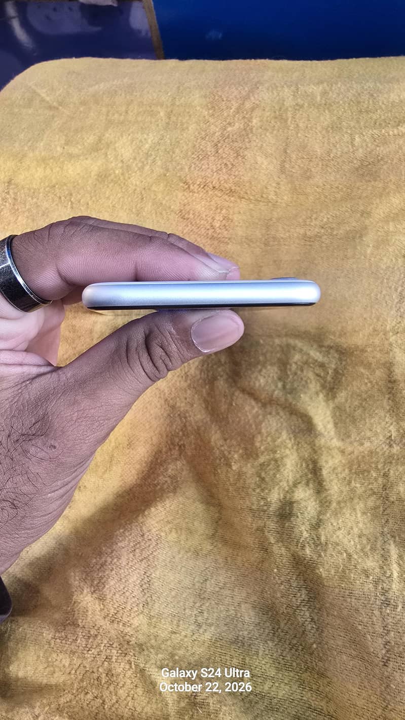 Apple iPhone SE 4
