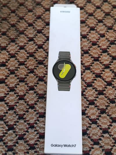 Samsung Galaxy Watch 7 10/10 Condition | Box + Charger | Like New