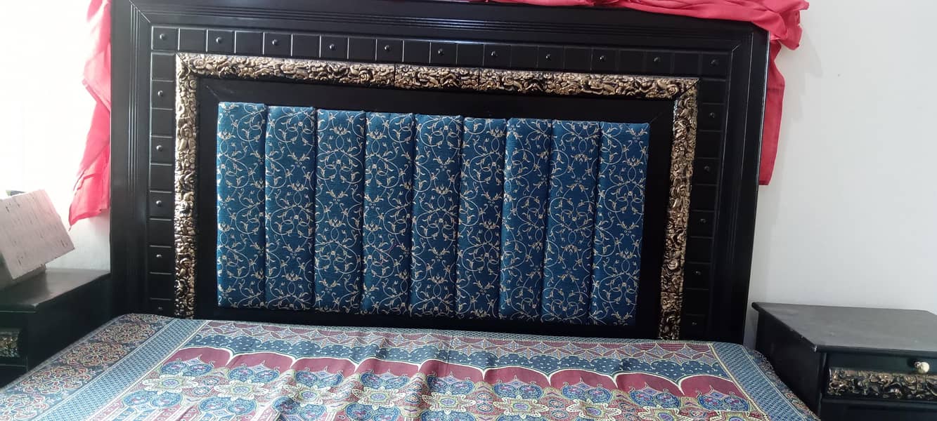 Bed with two side tables 1