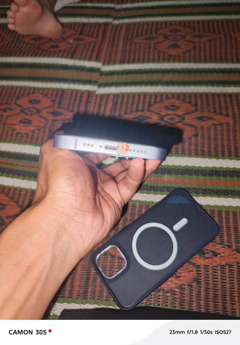 Apple iPhone 14 4