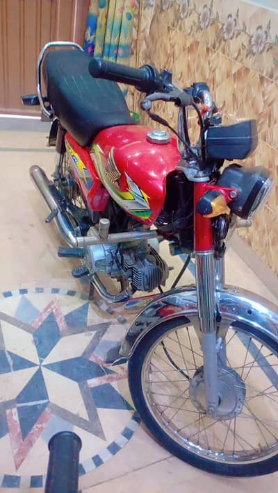 Honda CD70 2022 / 2023