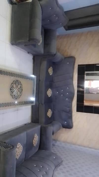 6 seater sofa set with table