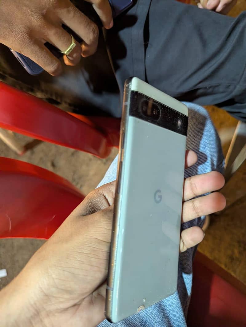 Google Pixel 6a 4