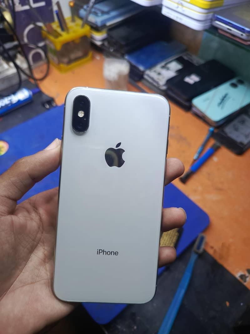 Apple iPhone XS 0