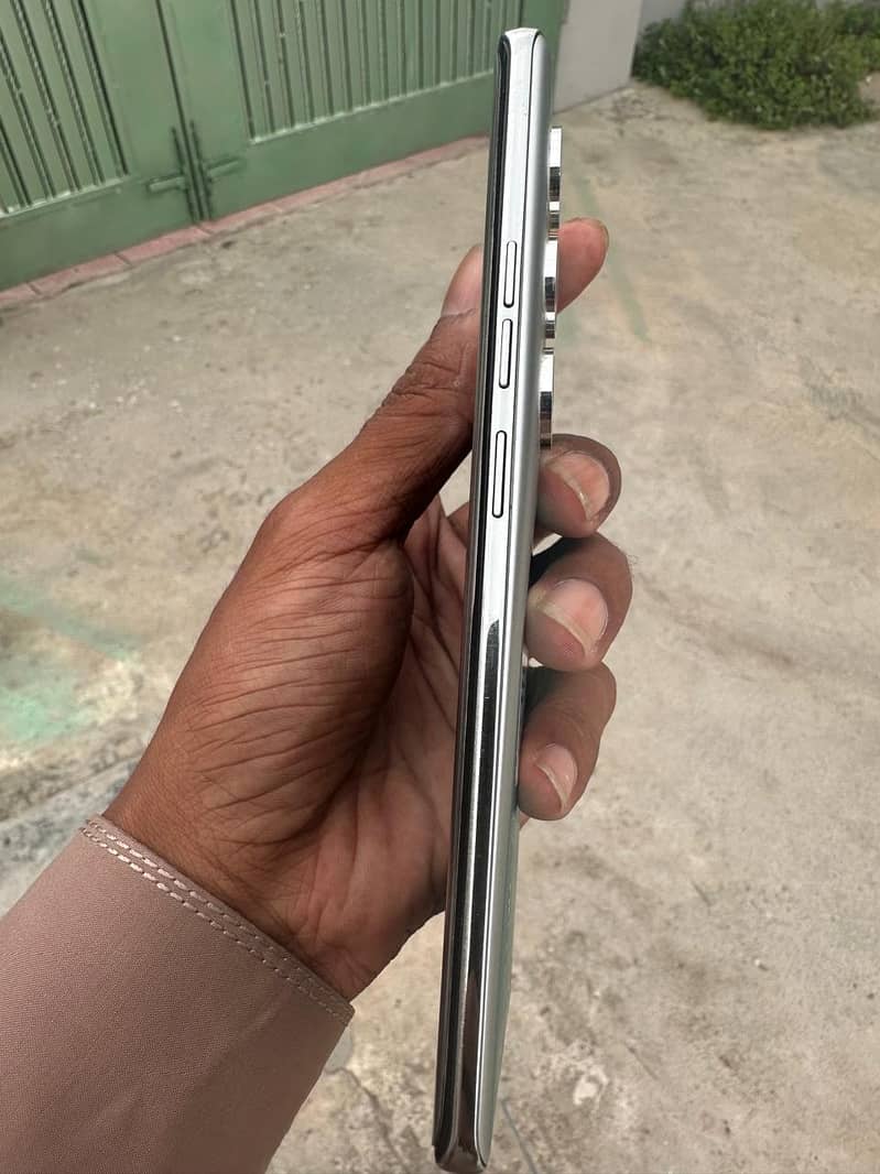 Tecno CAMON 40 Pro 2