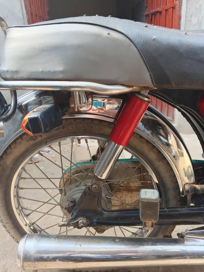 Yamaha 2011 model 4