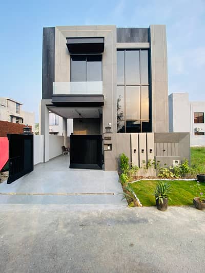 5 Marla Family Home in DHA 9 Town An Excellent Opportunity